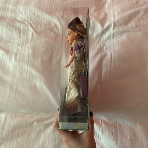 NIB NRFB bratz 20th anniversary yasmin 2021 reproduction d… - Picture 6 of 7